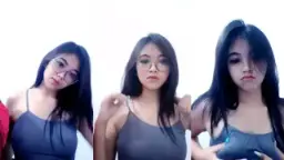 Uting Si Toket Bulat Nakal Live Bareng Bestie, Bikin Gregetan.
