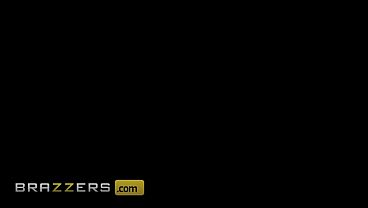 Nambah! Nambah! Nambah! Angel Youngs Di Brazzers — Masuk Xvpromo Di Situs Resmi, Diskonnya Bikin Makin Liar
