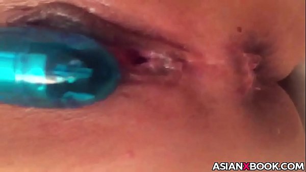Monyet Asia Ngocok Memek Sendiri Pake Mainan.