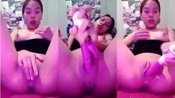 Anggi Nafsu, Colokin Dildo Ke Semua Lubang, Sampe Muncrat.