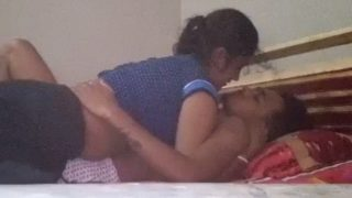 Desi Cowok Ngecesin Tetek Bhabhi Tetangganya Yang Montok