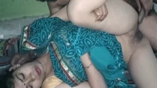 Tonton Video Desi Brutal, Seorang Ibu Kampung Digenjot Habis-habisan!