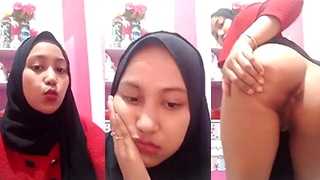 Ukhti Hijabnya Basah Keringetan, Pap Panas Buat Pacar Biar Makin Liar.