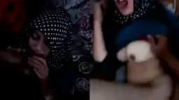 Viral! Ibu Guru Berhijab Digilas Murid Di Kelas Sampai Nganggap.