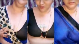 Wanita India Selatan Pamer Payudara Desi Telanjangnya Di Depan Kamera