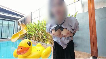 Ninewthai กระแทกหีซ้อสุดเซ็กซี่ ริมสระ Pool Villa Xxx แม่งโคตรเสียว โดนควยเสี่ยเสียบหีมิดด้าม ส่งเสียงร้องลั่นสวน