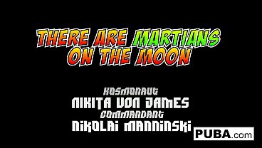 Kosmonot Rusia Nikita Von James Diperintah Bungkam Oleh Jenderalnya, Tapi Mulut Manisnya Tetap Nganga Penuh Gairah.