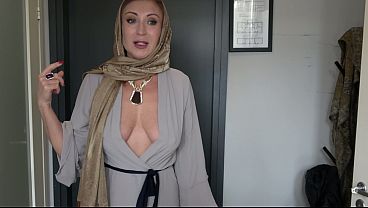 Ibu Tiri Berjilbab Montok Digetar Kontol Besar Anak Tiri