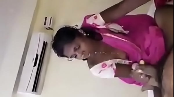 Desi Aunty Ngewe Pake Mulut Panas Banget