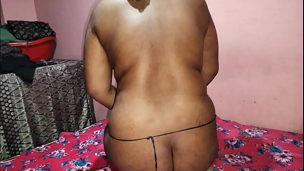 Gadis Pembantu Perawan Asli Dibersihin Kontol Majikannya Pertama Kali Pakai Suara Hindi Yang Bikin Basah.