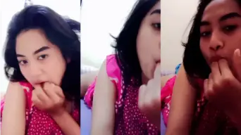 Wondergurl Pake Daster Pink, Sange Banget Sampe Emut Jari Sendiri.