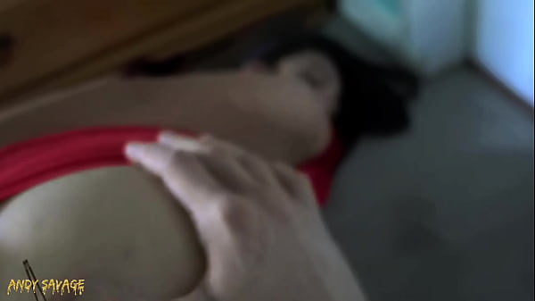 Cewek China Abis Kerja Digebuk, Paginya Kena Facial Dalem Tenggorokan