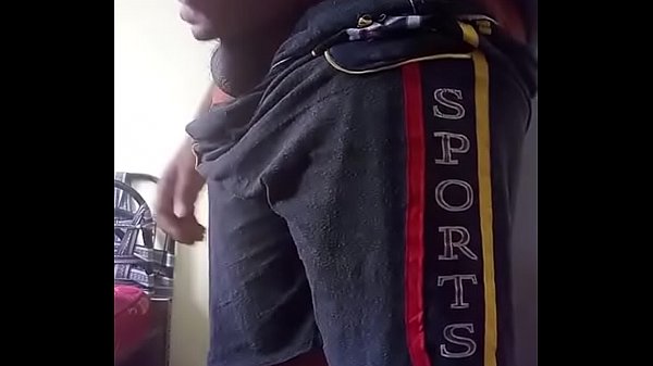 Tarian Buka Baju Paling Panas Dari India, Bikin Liur Netes!