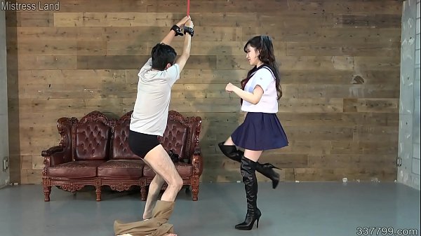 Ngentotin Bola Jepang Sambil Cosplay, Bikin Muncrat Keras