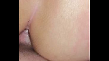 Brengsek Istriku, Kontol Arab Ngeresin Lubang Pantatnya Dari Dekat