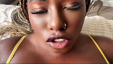 Xeinna Rose Pov: Si Hitam Manis Ngegas Kontol Putih Gede Bokap Tiri