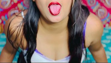 Desi Bhabhi Lagi Gila, Dildo Masuk Sempit Sampai Meraung